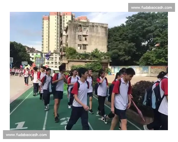 坚定信念勇往直前拼搏奋斗书写人生精彩篇章